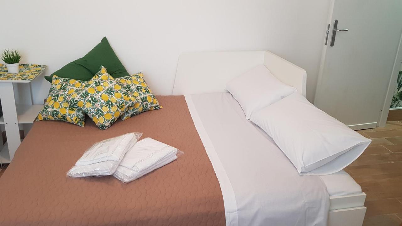 La Camera Di Stella - Ai Normanni Hotell Palermo Exteriör bild