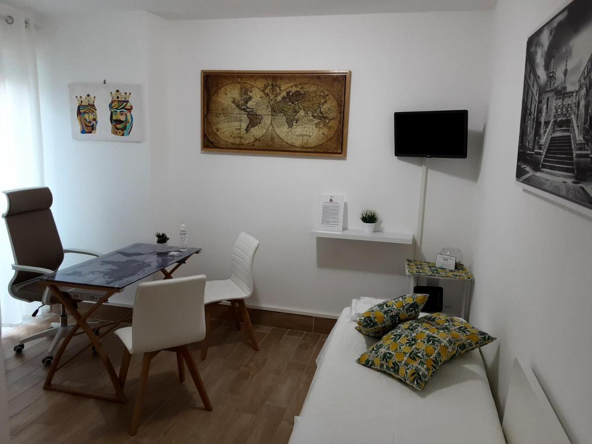 La Camera Di Stella - Ai Normanni Hotell Palermo Exteriör bild