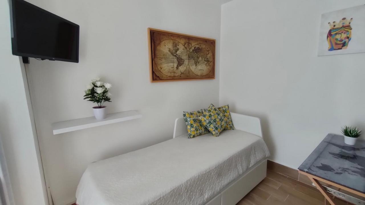 La Camera Di Stella - Ai Normanni Hotell Palermo Exteriör bild